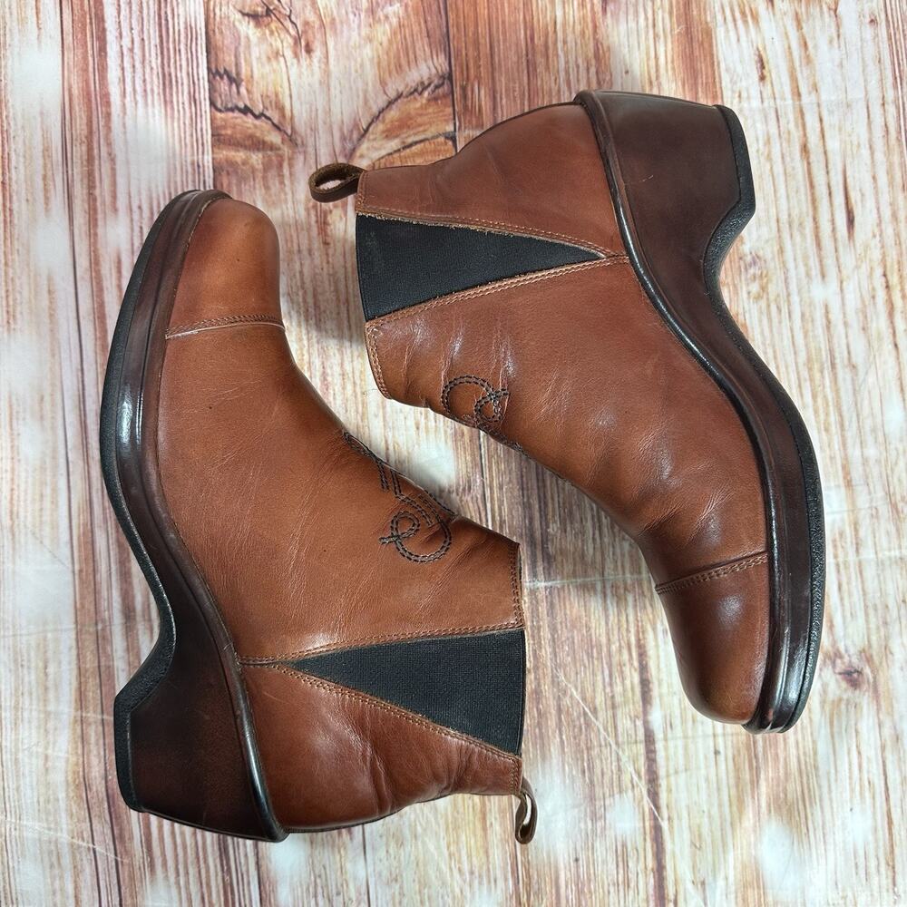 Dansko Brown Leather Ankle Boot Sz 40 US 9.5-10 Chelsea Bootie Block Heel Shoes - Picture 6 of 10